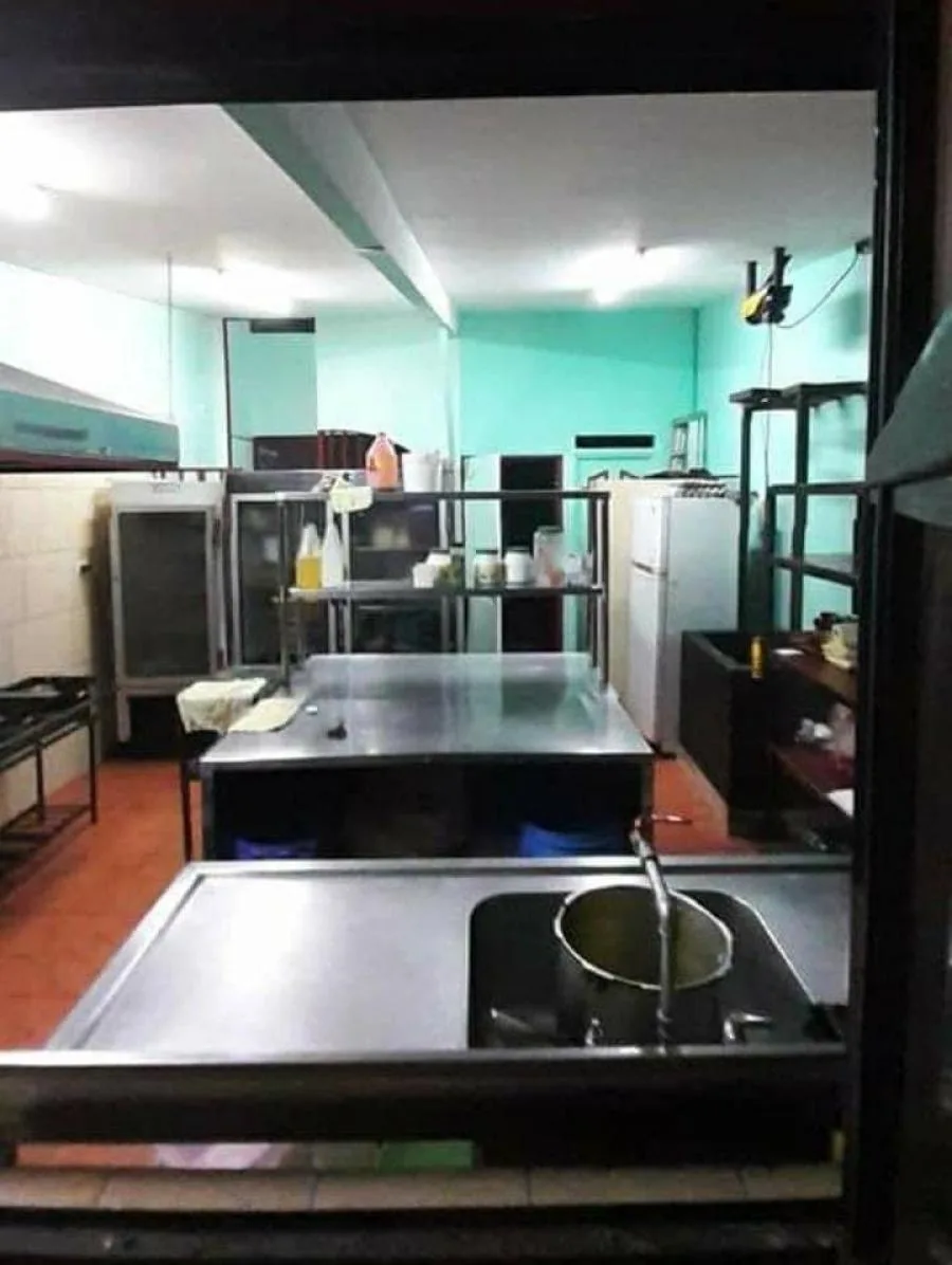Eleva tus sueños gastronómicos en Moravia! Adquiere la Soda San Martín: Una joya culinaria - Venta en Moravia — photo 3