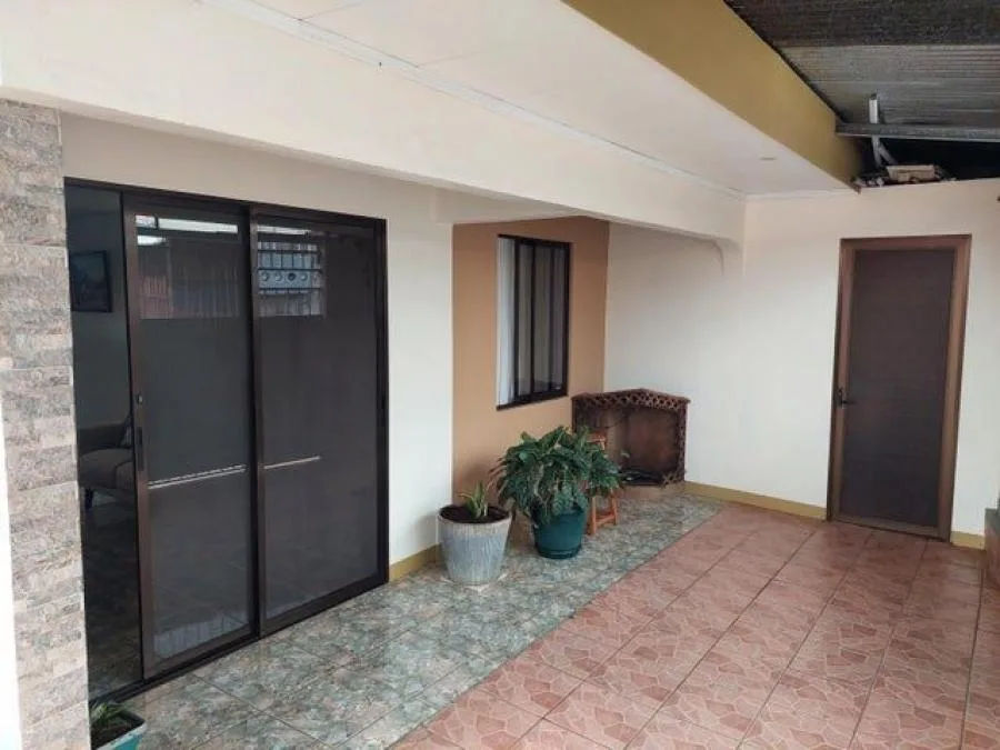Venta de Casa + Apartamento en Desamparados, Alajuela. RAH 25-175 - Venta en Desamparados