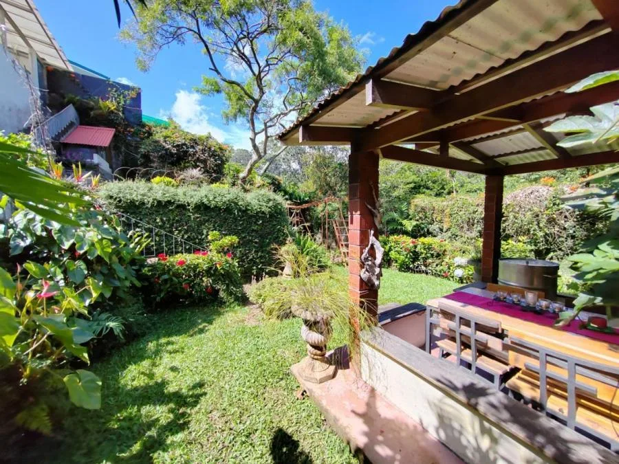 Venta de Casa con amplia zona verde en Sabanilla.  - Venta en Montes de Oca — photo 3