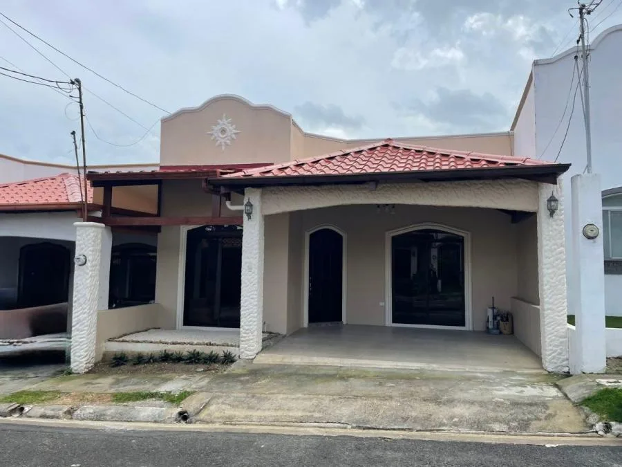 CASA EN VENTA EN SAN FRANCISCO DE HEREDIA, CTL  - Venta en San Francisco