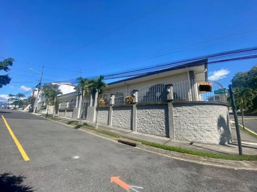 Venta de casa en Rohrmoser PBR - Venta en Pavas