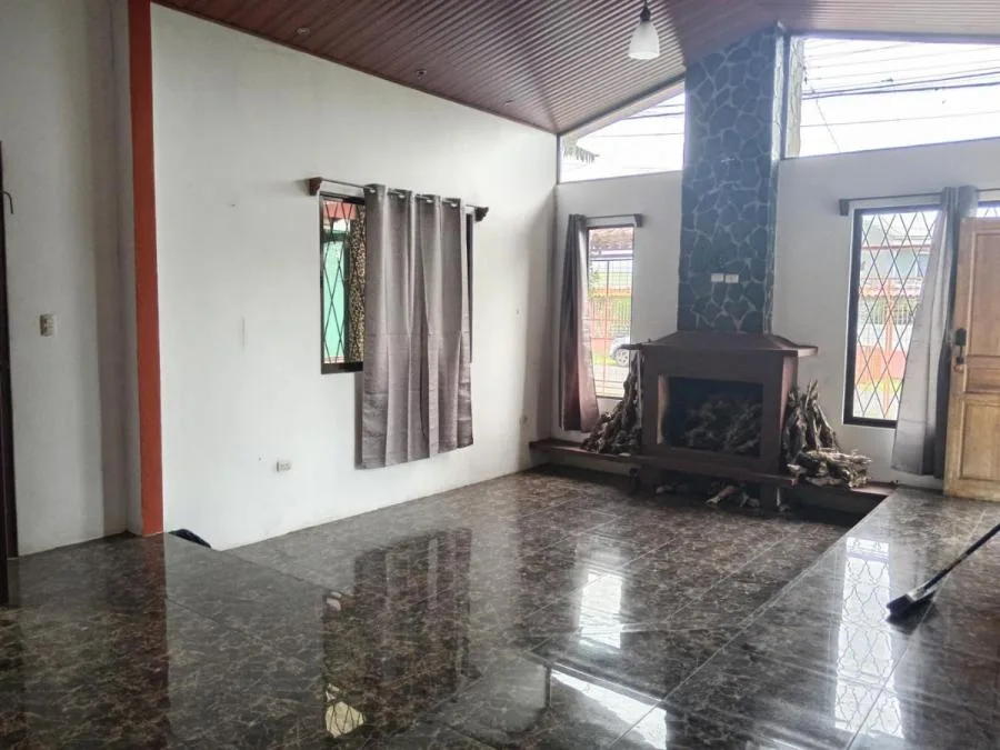 Venta de Casa en Santo Domingo de Heredia. RAH 26-616 - Venta en Santo Domingo — photo 2