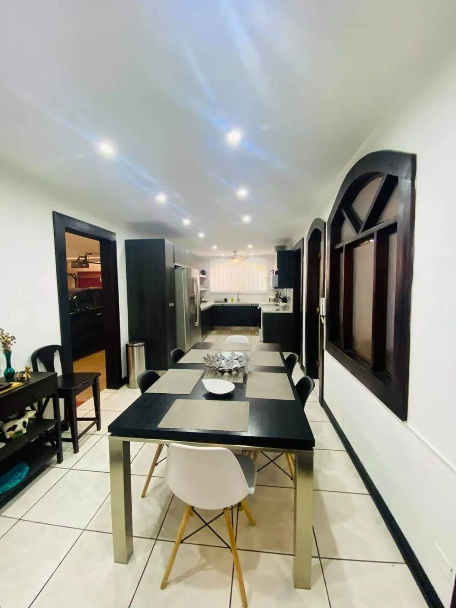 VENTA DE CASA DE LUJO EN ROHRMOSER - Venta en Rohrmoser — photo 3
