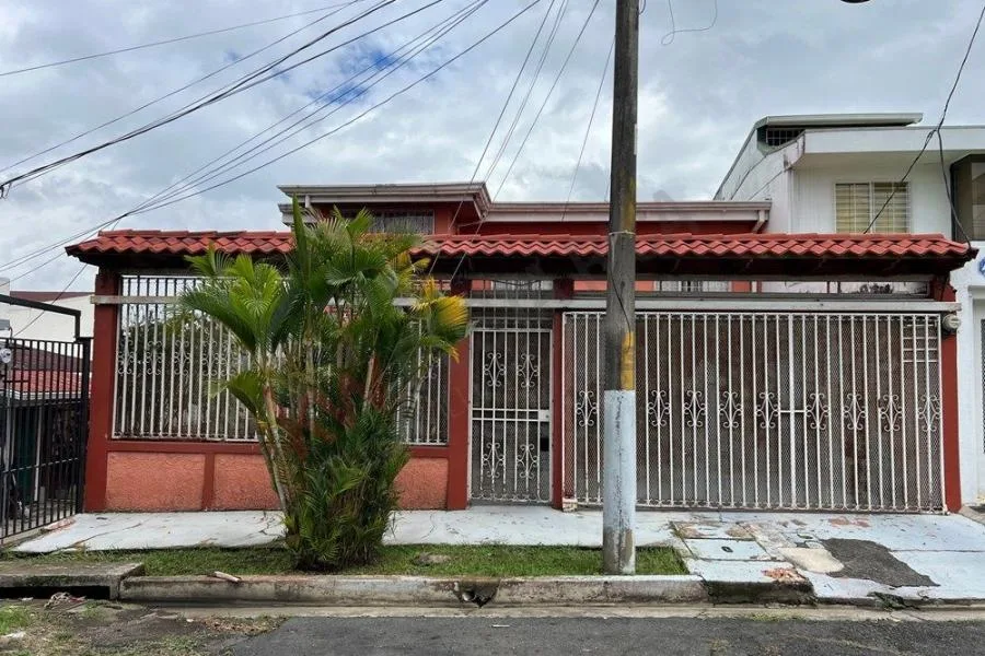 Venta de casa en Barrio C?rdoba, San Jos? US$ 187.000 #6522 - Venta en Zapote