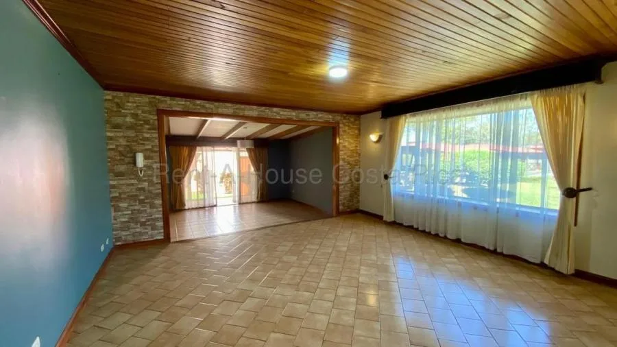 Alquiler de Casa en Santo Domingo-Santa Rosa, Heredia. - Alquiler / Renta en Santo Domingo — photo 4