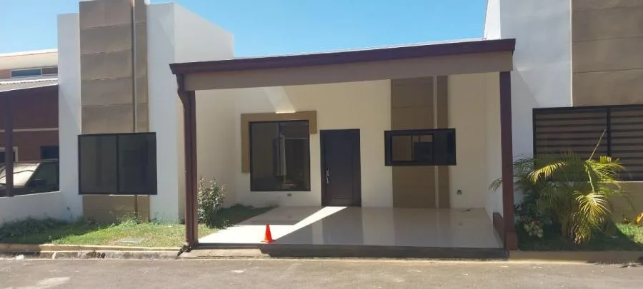 Casa para estrenar, La Suiza de San Rafael, 150mtrs2 - Venta en San Rafael