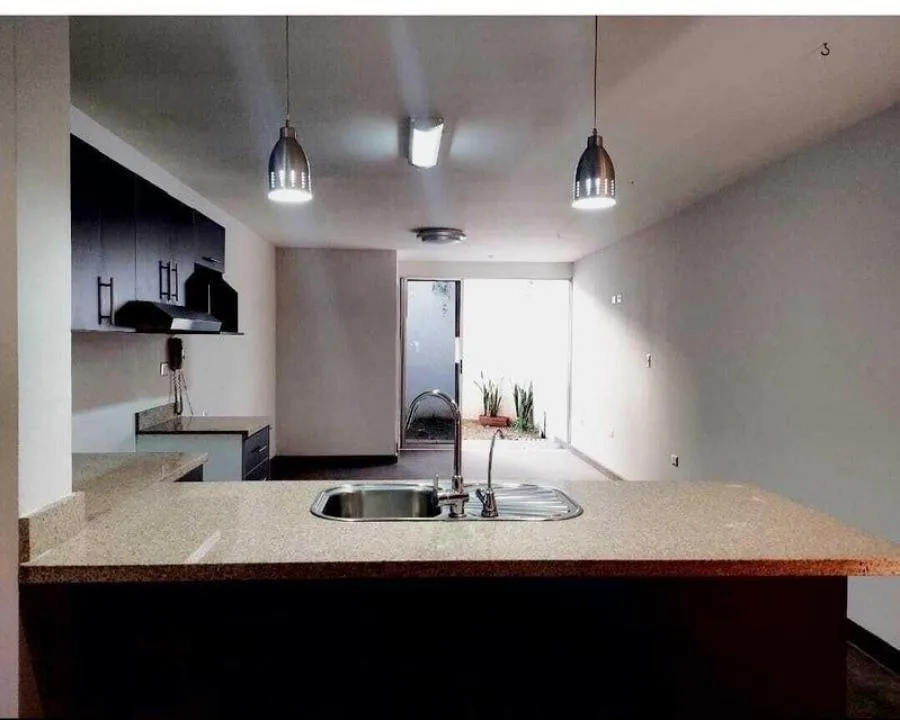 Venta de Casa en Pozos, Santa Ana. RAH 25-854 - Venta en Pozos