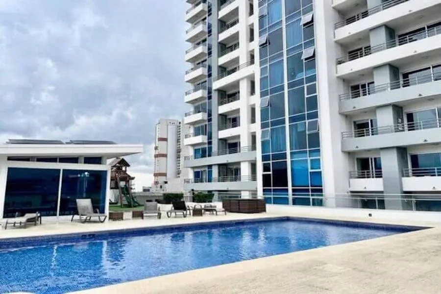 Venta de apartamento en Torre Latitud Los Yoses, San José $200.000 #LL141 - Venta en San Pedro