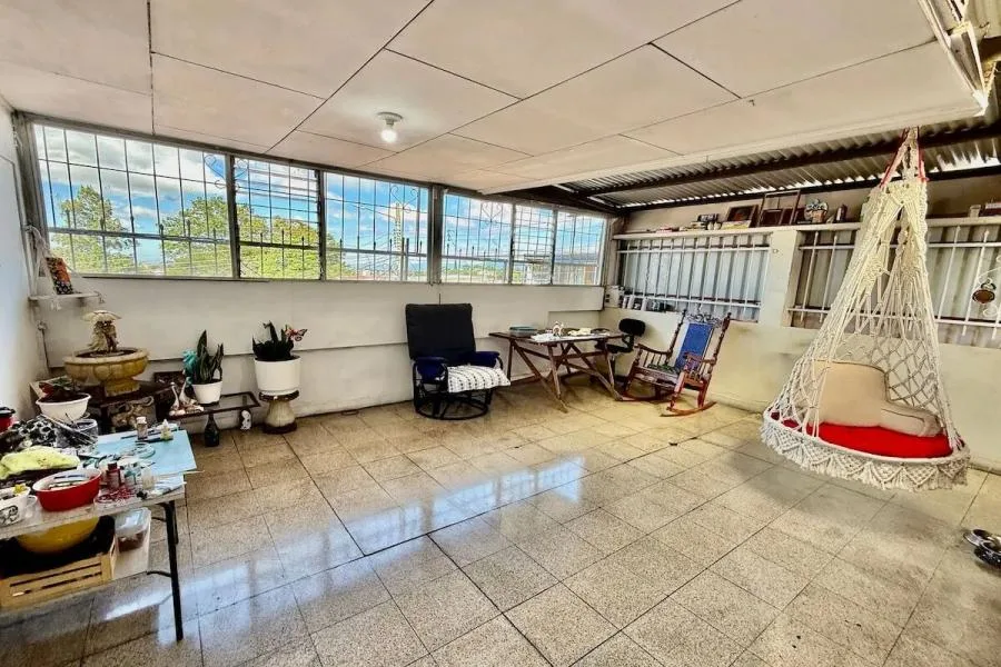 Venta de casa con uso Mixto en Residencial Montufar, Tres Rios $190.000 #LL189 - Venta en Tres Ríos