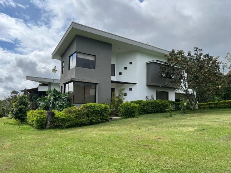 Venta de Casa en Barva, Heredia. RAH 25-462 - Venta en Barva