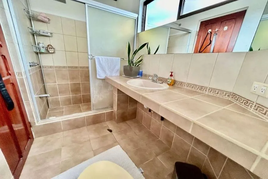 Venta de casa independiente en San Francisco de Dos Ríos, San José #LL157 - Venta en San Francisco de Dos Ríos — photo 2