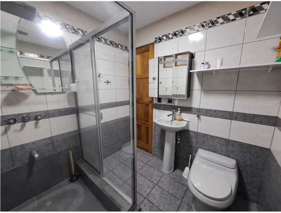 Venta de casa independiente cerca de Los Yoses Sur, San José US$279,000 #ER005 - Venta en San Pedro — photo 5