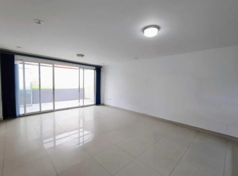 Venta de Casa con terraza en San Rafael Montes de Oca  - Venta en Montes de Oca — photo 4