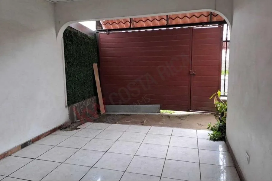 VENTA Casa y Apartamento en Coronado USO DE SUELO COMERCIAL #6385 - Venta en Vasquez de Coronado — photo 3