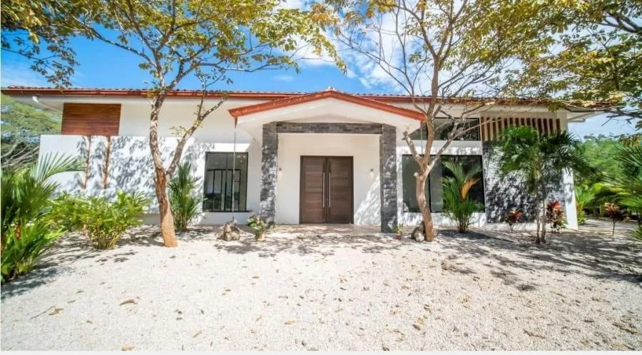 ****VENDIDA ****House for Sale in Central Tamarindo - Venta en Tamarindo