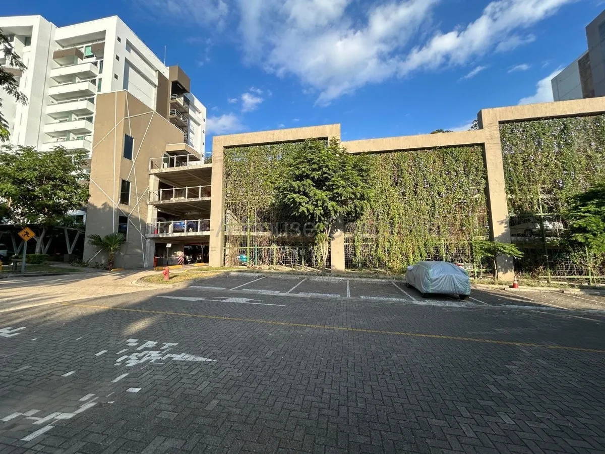 Venta de Apartamento de Oportunidad, Ideal para Inversión en Heredia 26-1794 - Venta en Heredia