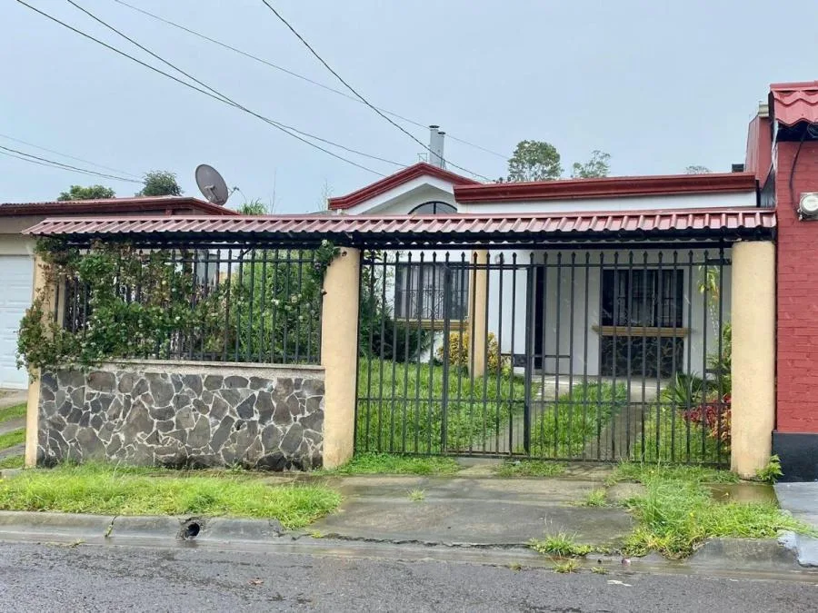 CASA EN VENTA EN IPIS, GOICOECHEA RAH 24248 PRECIO  - Venta en Ipís
