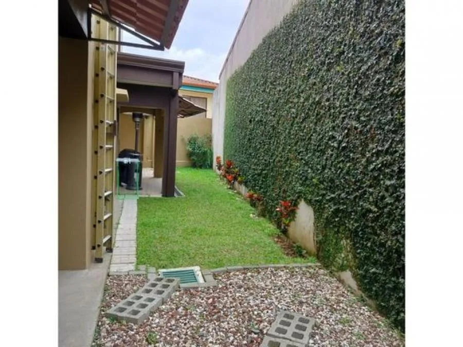 Casa en Venta en Tres Rios, amplios espacios, 4PEV8400157 - Venta en La Unión