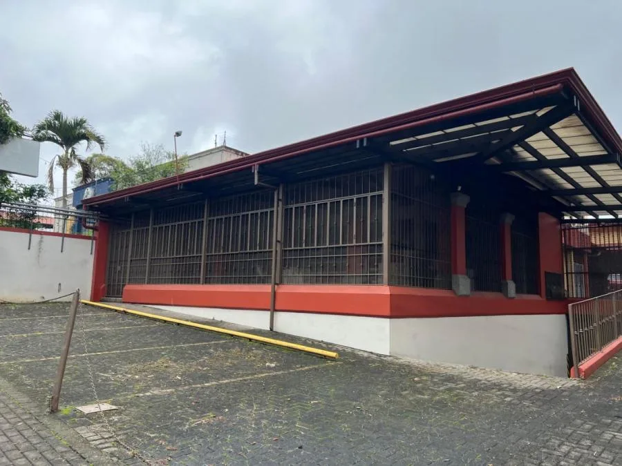 Edificio Comercial Ícono en Heredia. Listo para Operar #26-745 GS - Venta en Heredia