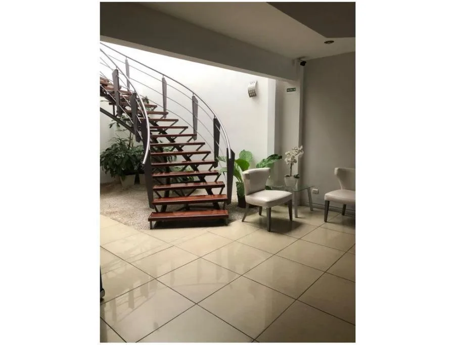 Venta de edificio comercial en Paseo Colón, San José US$1,450,000 #EL002 - Venta en San José