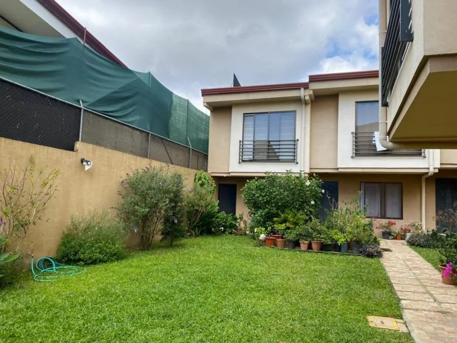 Venta de Apartamento en Montes de Oca, San José. RAH 25-915 - Venta en Montes de Oca