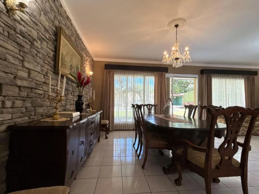 Alquiler de Esplendida Casa en Mora, San José / Mls. 25-2050 OFC JB - Alquiler / Renta en Mora — photo 5