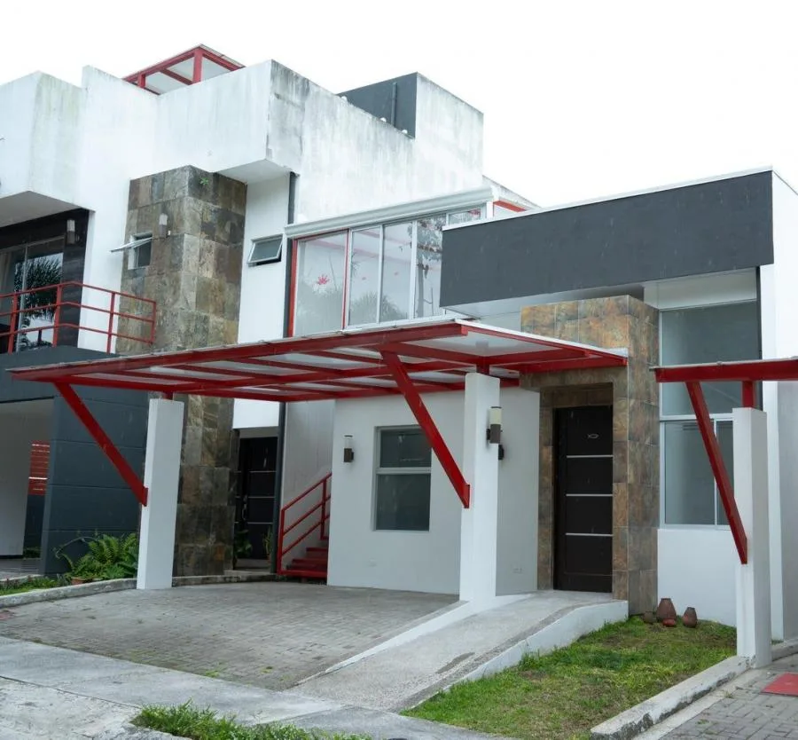 CASA EN VENTA EN SAN MIGUEL, HEREDIA RAH 2480  - Venta en San Miguel