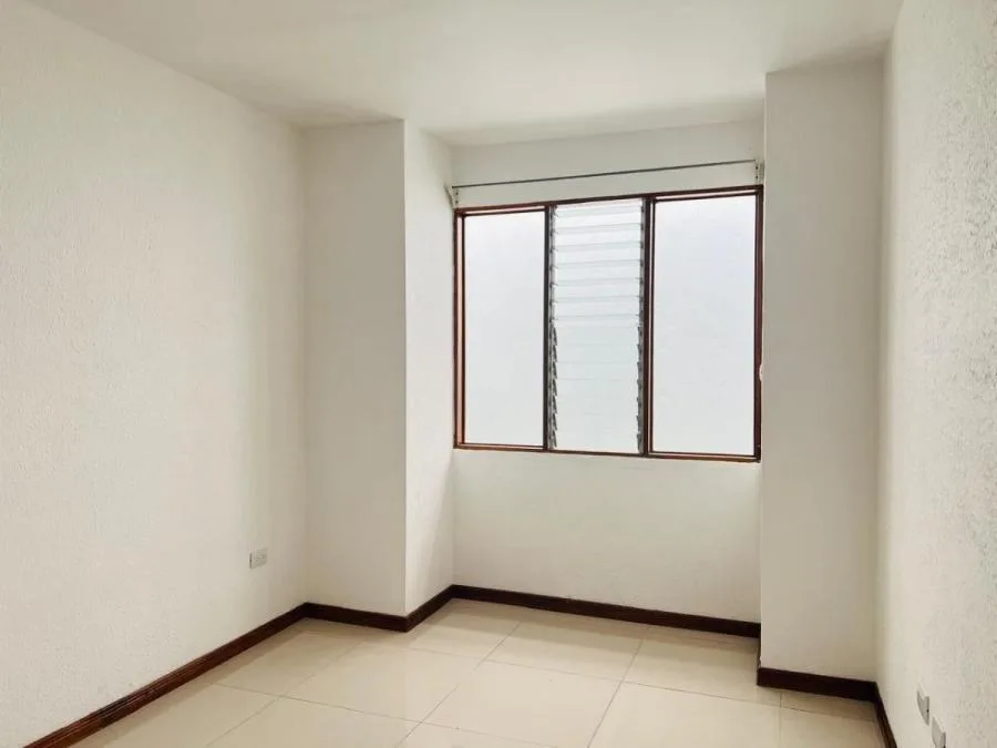 Hermosa casa en venta en San Pablo de Heredia MLS 25-1388 - Venta en San Pablo — photo 2
