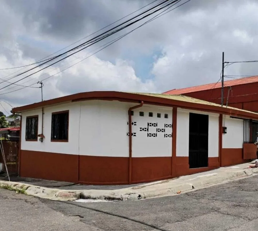 Se vende casa en La Guácima, Alajuela (DJ 23-3234) - Venta en Guácima
