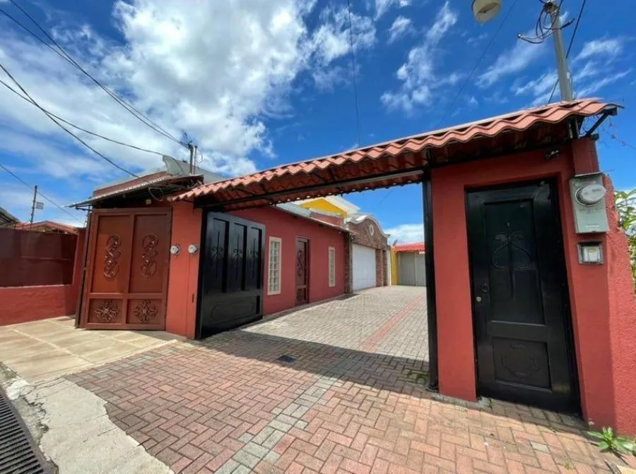 Casa en Venta en Santa Bárbara, Heredia. RAH 24-725 - Venta en Santa Bárbara