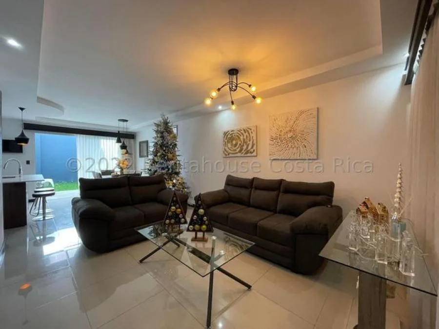 VENTA DE CASA EN SANTO DOMINGO DE HEREDIA CL22-2265 - Venta en Santo Domingo — photo 4