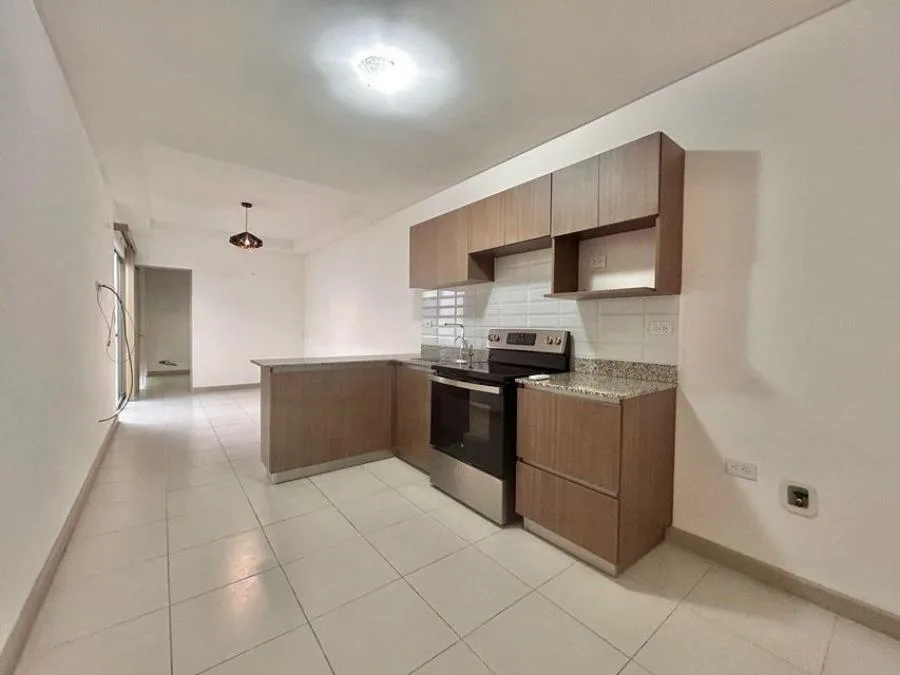VENTA DE CASA EN CONDOMINIO AKARI SAN ANTONIO DE ALAJUELA PBR - Venta en San Antonio