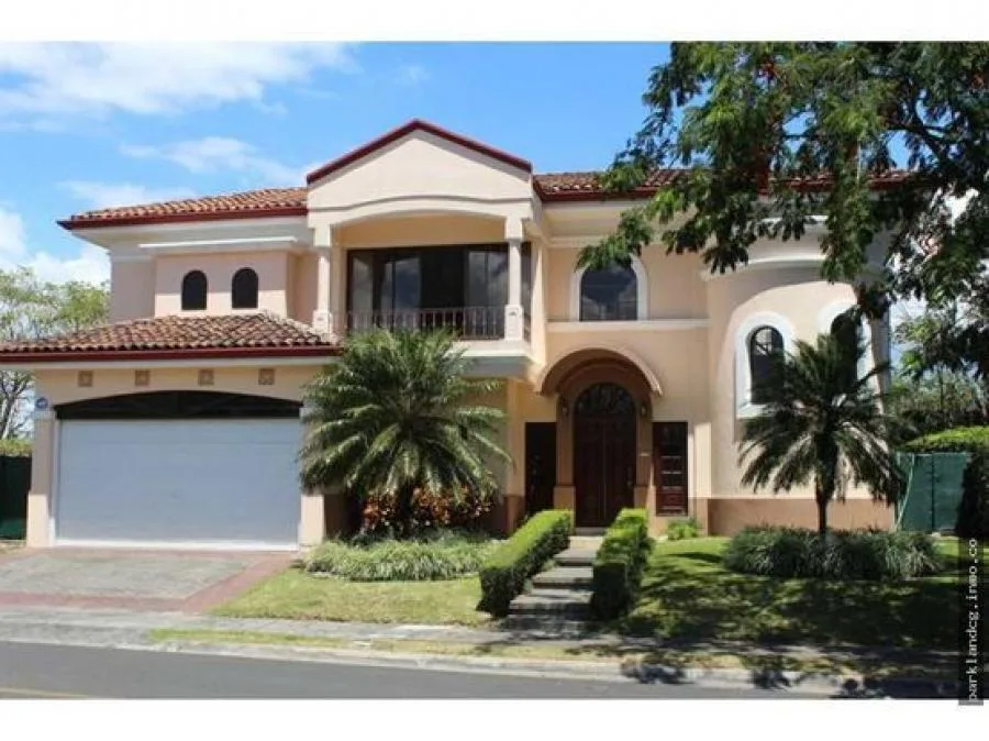 Se vende casa en Santa Ana San José 25-114 - Venta en Santa Ana