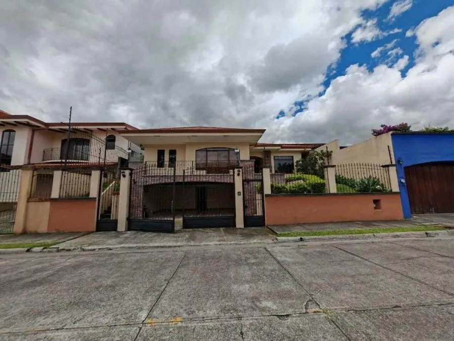 Casa en Venta en Residencial Estafania del Este, Mata de Plátano #TO4788 - Venta en Mata de Platano