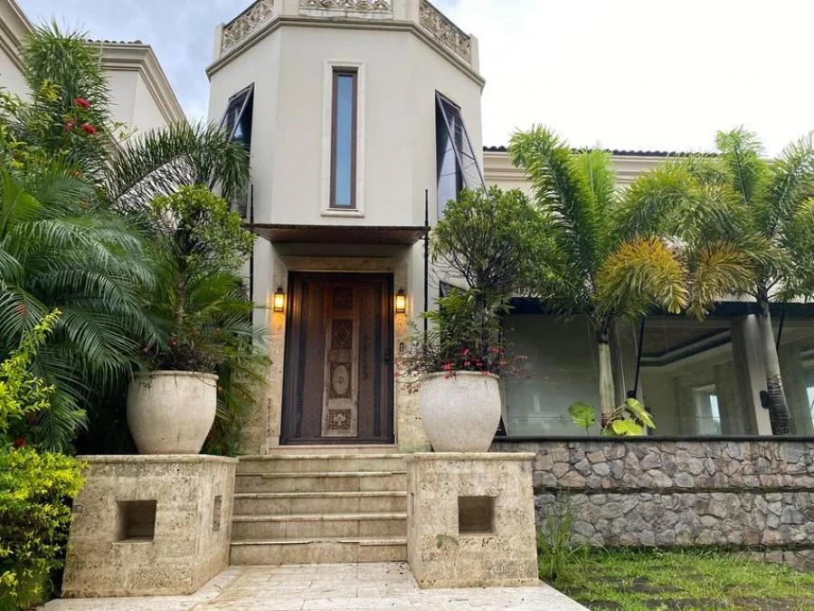Casa en Venta en Santa Ana, San José. RAH 22-2049 - Venta en Santa Ana