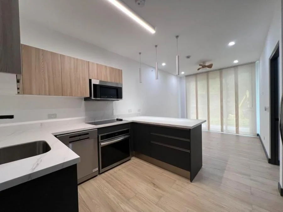 Alquiler de exclusivo apartamento ubicado en Rio Oro Sta Ana 26-1048 - Alquiler / Renta en Santa Ana