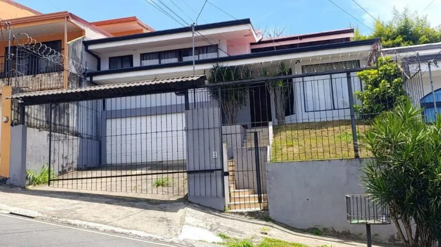 Alquiler de Casa en Curridabat, San José. - Alquiler / Renta en Curridabat