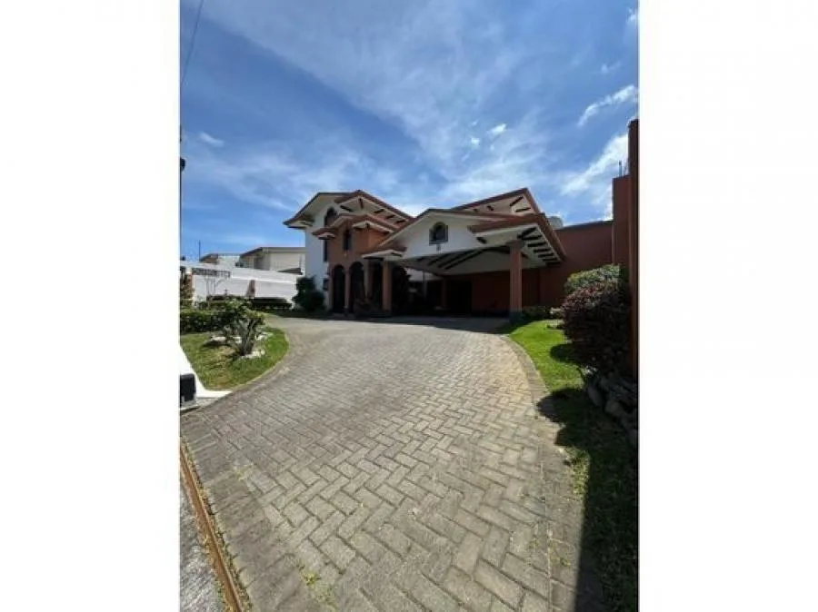 VENTA DE CASA, SAN JOSÉ, MORAVIA, LA GUARIA - Venta en Moravia
