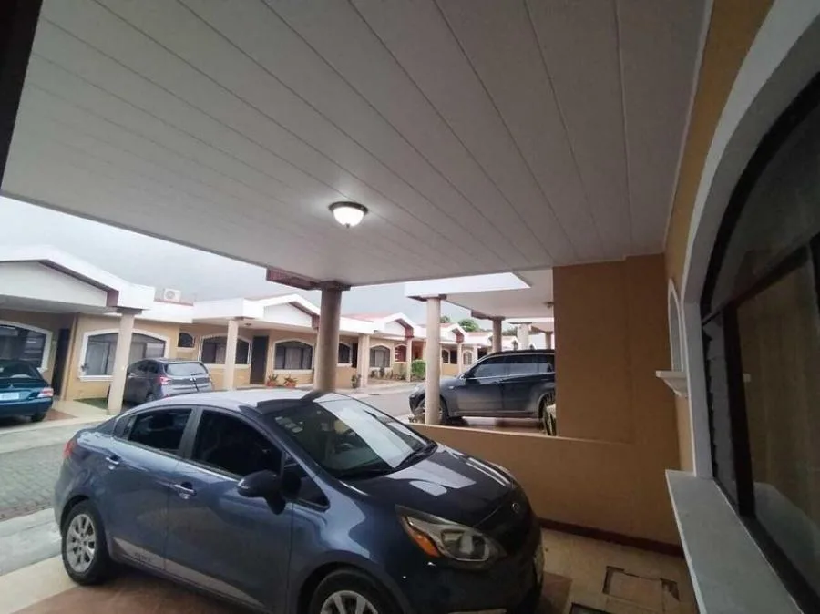 MLS-25-460 LS VENTA CASA EL COYOL ALAJUELA  - Venta en Alajuela