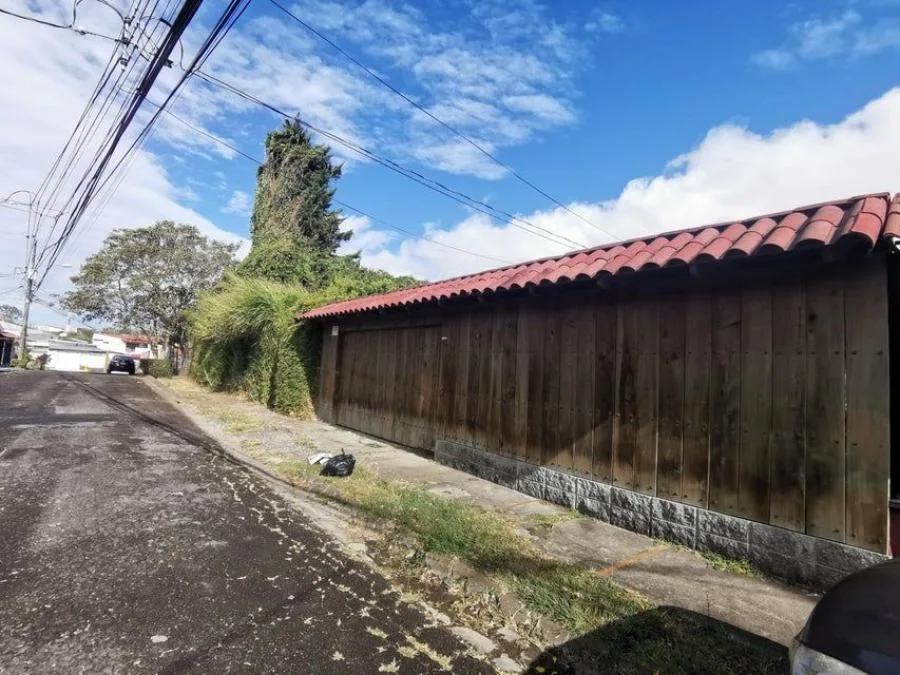 Venta de Casa en Goicoechea, San José. RAH 24-141 - Venta en Goicoechea