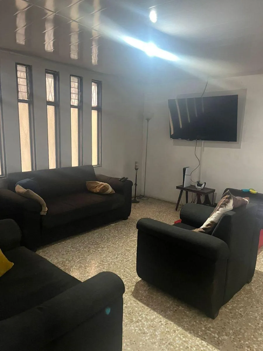 Casa en venta en Goicoechea, Guadalupe 1 planta 2.5PCU9893801 - Venta en Goicoechea — photo 4
