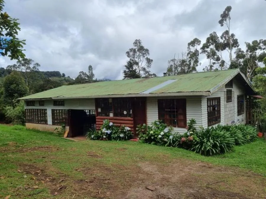 Hermosa casa en venta en La Cima de Dota MLS 25-1866 - Venta en Dota
