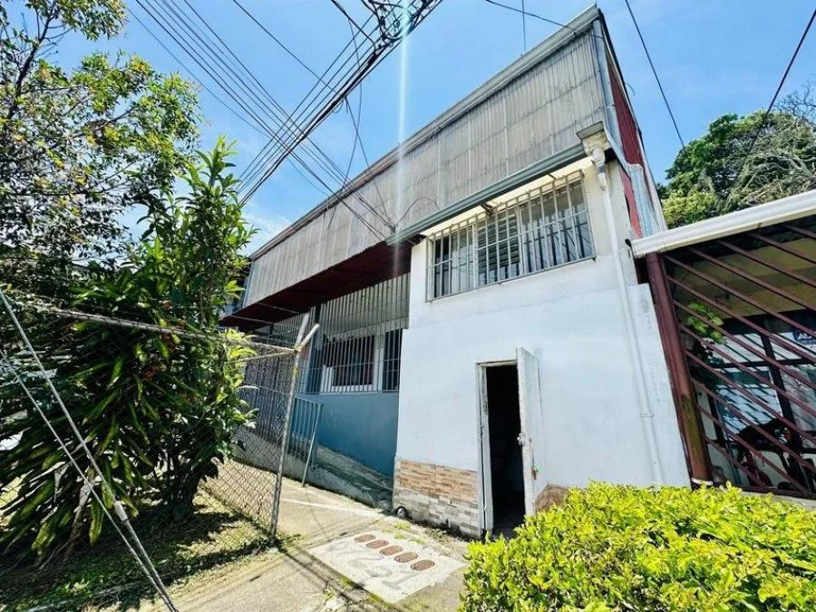 Venta de Edificio en Goicoechea, San José. RAH 25-397 - Venta en Goicoechea