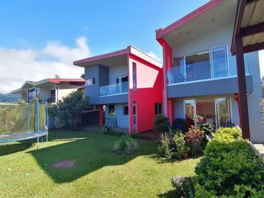 Venta de espectacular casa en Santo Domingo de Heredia. #23-488   - Venta en Santo Domingo