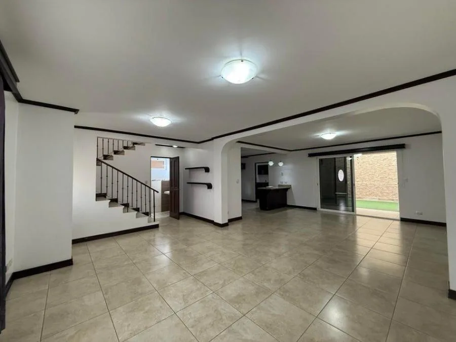 SE VENDE CASA EN CONDOMINIO EN HEREDIA PBR - Venta en Ulloa