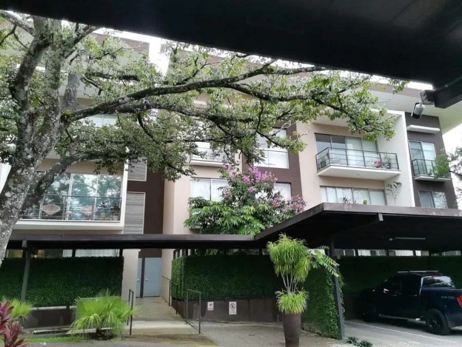 Apartamento en Venta en Santa Ana, San José. RAH 23-2339 - Venta en Santa Ana