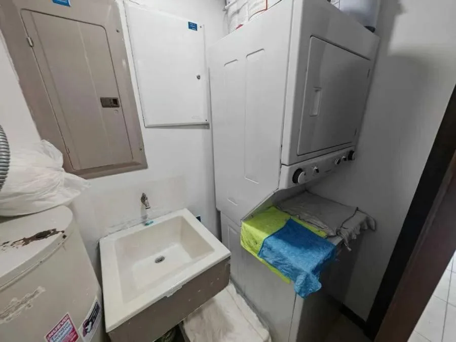 Venta de apartamento en piso 8 en Torre de Paseo Colón, San José US$ 235,000 #TP6617 - Venta en San José — photo 3