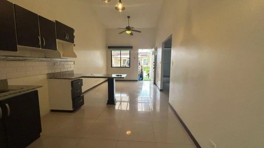 VENTA DE CASA EN SAN RAFAEL DE HEREDIA PBR - Venta en San Rafael