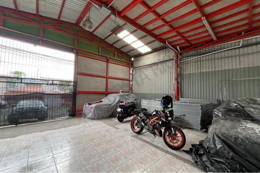 Venta de Bodega Industrial, Barrio San Jos?, Curridabat US$ 425.820 #6453 - Venta en Curridabat