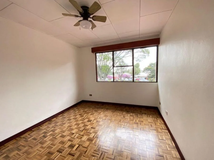 Venta de casa en la Uruca en Condominio MGA - Venta en Uruca — photo 2